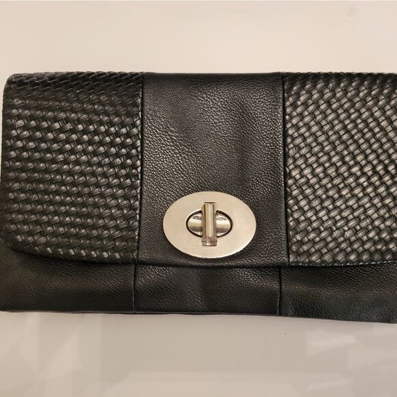 BRAND NEW EXLARGE BLACK CLUTCH - Picture 15 of 16